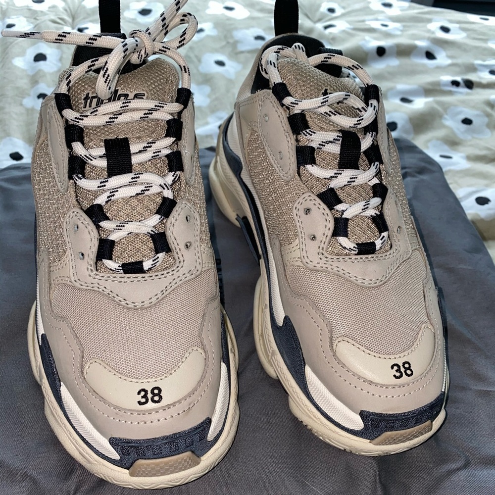 100% Authentic Balenciaga Triple S Sneaker